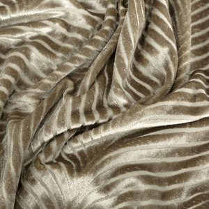 Velvet Lussi Curtain 140 x 250 Light Brown Splendor