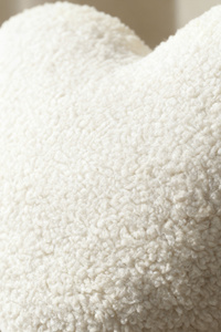 Pillow 44 x 36 Decorative Heart Boucle White