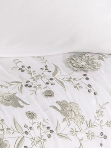 Bedding 200 x 220 6pcs Satin Embroidered 3D Omer 08