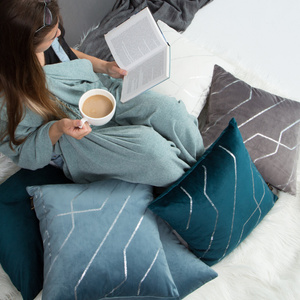 45 x 45 Decorative Velvet Blink 37 Blue pillowcase