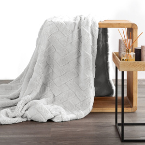 150 x 200 Plush Blanket Herringbone Caro Silver