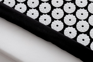 Mat 65 x 40 for Acupressure with Bahar Spikes Pillow