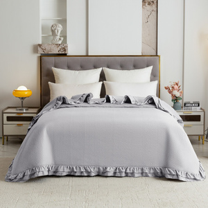 Quilted Bedspread 200 x 220 with Ruffle Rosella 03