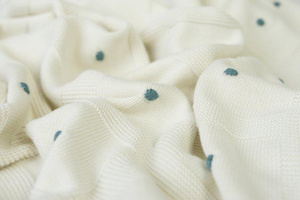 80 x 100 Children's Bamboo Blanket Accent 01