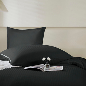 Bedding 160 x 200 3pc Cotton Adamash Black