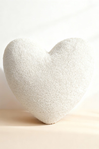 Pillow 44 x 36 Decorative Heart Boucle White