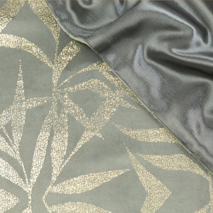 35 x 220 Decorative Velvet Blink15 Silver Runner