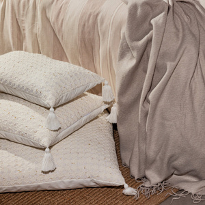 Decorative Seville 3C Cream 60 x 60 pillowcase