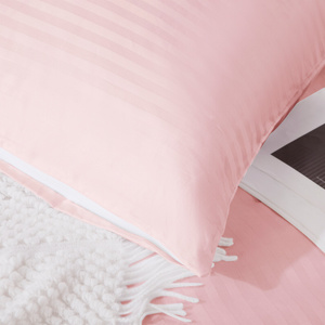 Bedding 140 x 200 2pc Cotton Adamash Powder