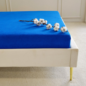 70 x 140 Terry sheet with elastic Gaja 10