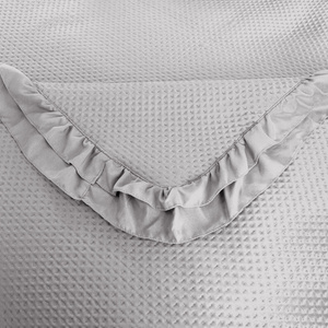 Quilted Bedspread 170 x 210 with Ruffle Rosella 03