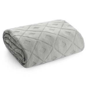 Quilt 200 x 220 Design Quilted Alara6 Silver