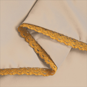 Bedding 200 x 220 3pcs Smooth with Lace Brandon 09